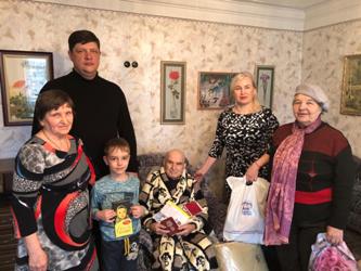 Владимир Попков поздравил с днем рождения ветеранов Великой Отечественной войны